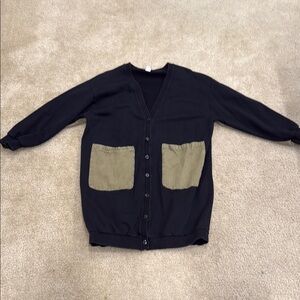 Chic Black Cardigan with Olive Pockets